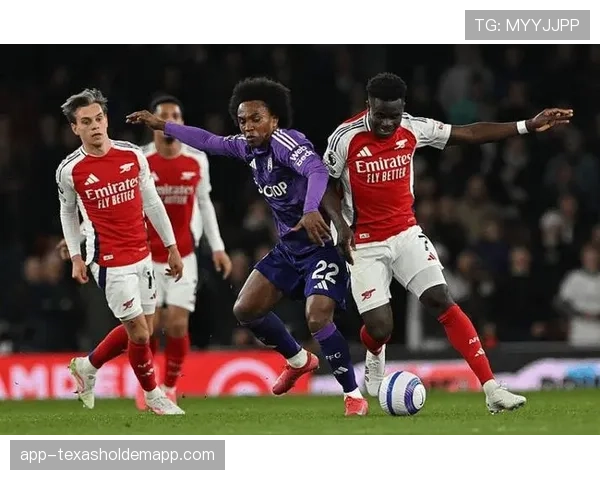 半场战报：阿森纳暂1-0领先维拉，萨卡利用角球机会头球破门